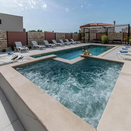 Apartment Pinna - Datul