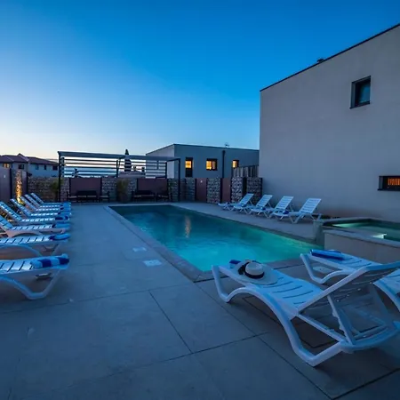 Pinna - Datul Apartment *