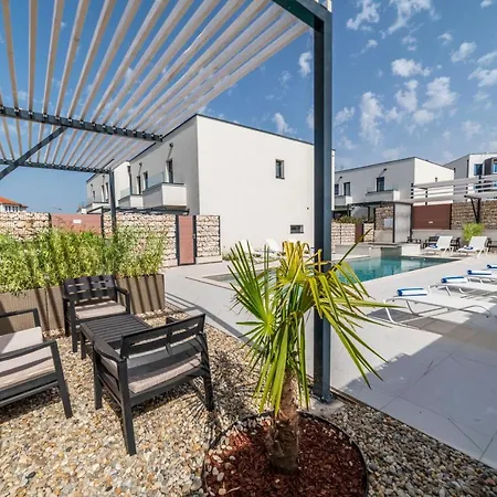 Pinna - Datul Apartment